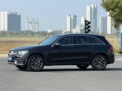 2022 Mercedes-Benz GLC 260 L 4MATIC Luxury, чёрный — фото 1
