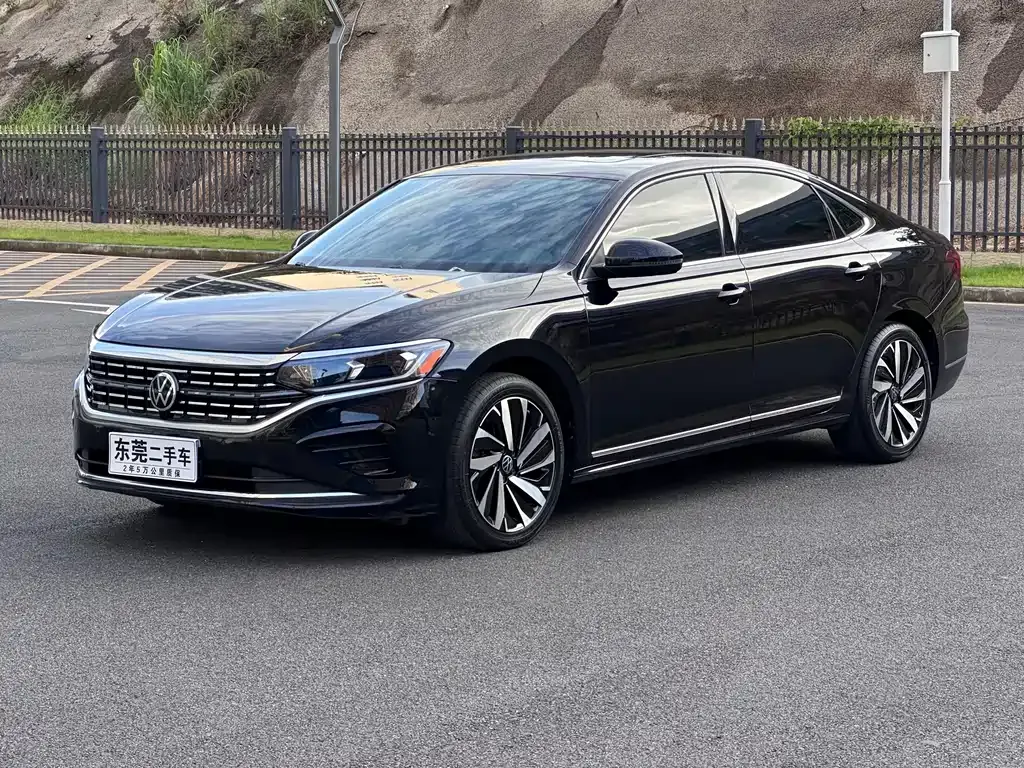 2023 Volkswagen Passat 330TSI Elite