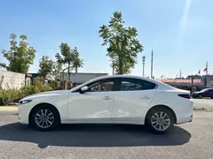 2020 Mazda 3 1.5L AT, белый — фото 9
