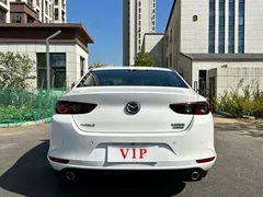 2020 Mazda 3 1.5L AT, белый — фото 14