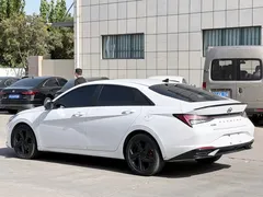2022 Hyundai Elantra 1.5L CVT 20th Anniversary, белый — фото 11