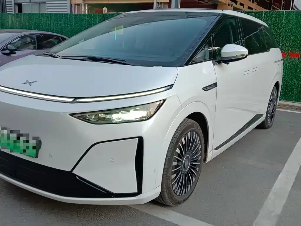 2026 Xpeng X9 EREV 1602 Ultra