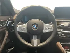 2022 BMW 5 Series 525Li M Sport Package, чёрный — фото 14