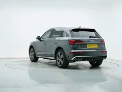 2022 Audi Q5L 45T Luxury Dynamic — фото 5