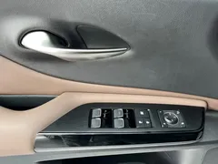 2022 Lexus ES 200 Excellence — фото 15