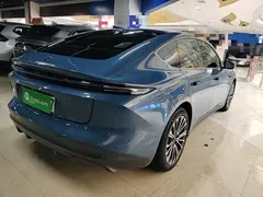 2022 Nio ET5 75kWh, синий — фото 7