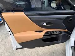 2022 Lexus ES 300h Excellence, белый — фото 7