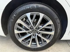 2022 Lexus ES 300h Excellence, белый — фото 14