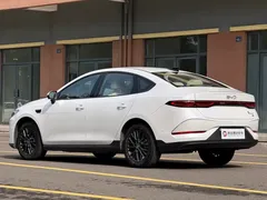 2025 BYD Qin PLUS EV Smart Driving 420km Leading, белый — фото 4