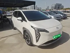 2025 Aion Y Plus 510 Lexiang 58.9kWh, белый — фото 4