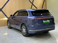 2026 Aito M7 EREV Ultra 4WD 5-seat 192-line Lidar, синий — фото 29