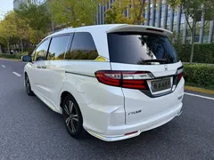 2021 Honda Odyssey 2.0L Premium, белый — фото 4