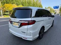 2021 Honda Odyssey 2.0L Premium, белый — фото 6