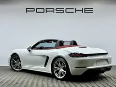 2022 Porsche 718 Boxster 2.0T, белый — фото 5