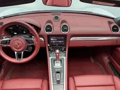 2022 Porsche 718 Boxster 2.0T, белый — фото 11
