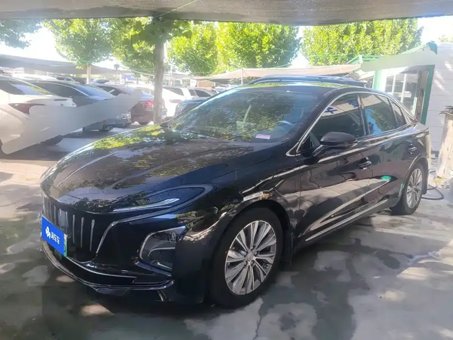2023 Hongqi E-QM5 EV 620km PLUS