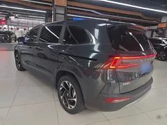 2021 Hyundai Custo 380TGDi LUX Premium, синий — фото 5