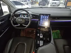 2021 Hyundai Custo 380TGDi LUX Premium, синий — фото 10