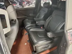 2021 Hyundai Custo 380TGDi LUX Premium, синий — фото 17