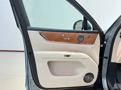 2026 Aito M9 EREV Ultra 6-seat, синий — фото 8
