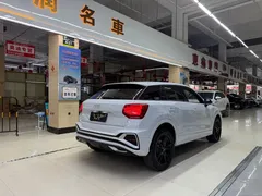 2022 Audi Q2L 35 TFSI Sport, белый — фото 7