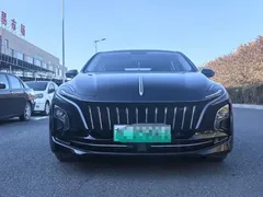 2024 Hongqi E-QM5 EV 610km Plus, чёрный — фото 2