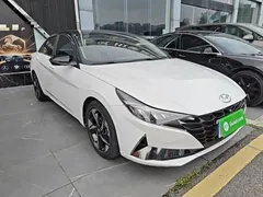 2021 Hyundai Elantra 1.5L CVT TOP Flagship, белый — фото 4