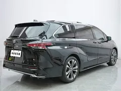 2022 Toyota Granvia 2.5L Hybrid Flagship, чёрный — фото 19