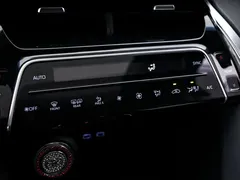 2022 Toyota Venza 2.0L CVT 2WD Luxury, белый — фото 9