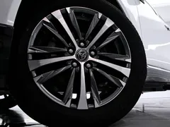 2022 Toyota Venza 2.0L CVT 2WD Luxury, белый — фото 17