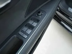 2023 Audi A8L 50 TFSI quattro Select, чёрный — фото 11