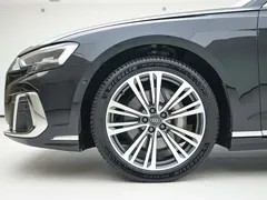 2023 Audi A8L 50 TFSI quattro Select, чёрный — фото 15