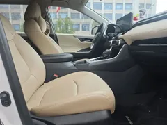 2022 Toyota RAV4 2.0L CVT 2WD Fashion, белый — фото 6