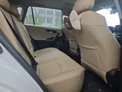 2022 Toyota RAV4 2.0L CVT 2WD Fashion, белый — фото 10