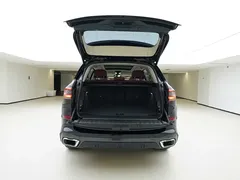 2022 BMW X5 30Li Premium M Sport Package, чёрный — фото 6