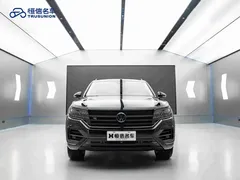 2022 Volkswagen Touareg 3.0TSI Black Sport Package, чёрный — фото 2