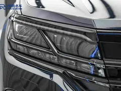 2022 Volkswagen Touareg 3.0TSI Black Sport Package, чёрный — фото 10