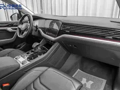 2022 Volkswagen Touareg 3.0TSI Black Sport Package, чёрный — фото 14