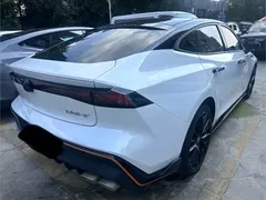 2023 Changan UNI-V 1.5T Sport, белый — фото 13