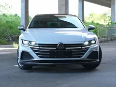 2021 Volkswagen CC 380TSI Shooting Brake, белый — фото 2