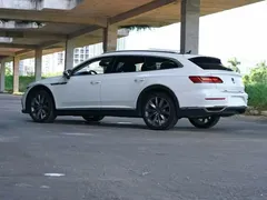2021 Volkswagen CC 380TSI Shooting Brake, белый — фото 7