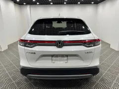 2023 Honda Vezel 1.5L CVT Pioneer, белый — фото 8