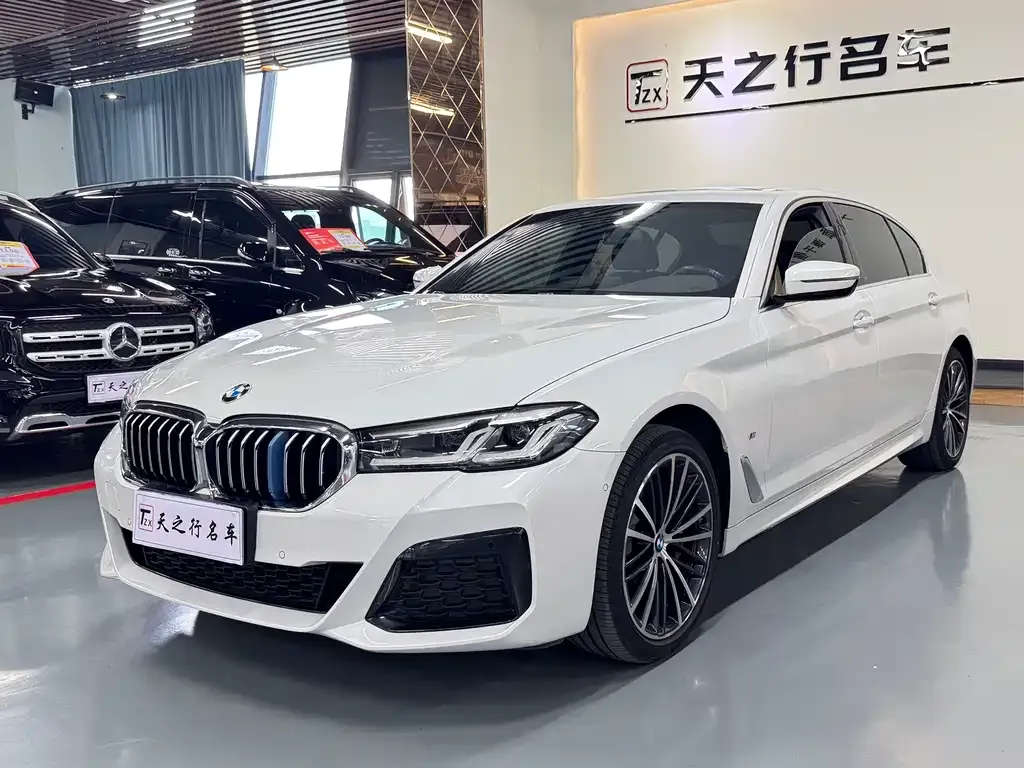 2022 BMW 5 Series 530Li Leading M Sport Package