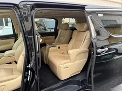 2021 Toyota Alphard Hybrid 2.5L Luxury, чёрный — фото 10
