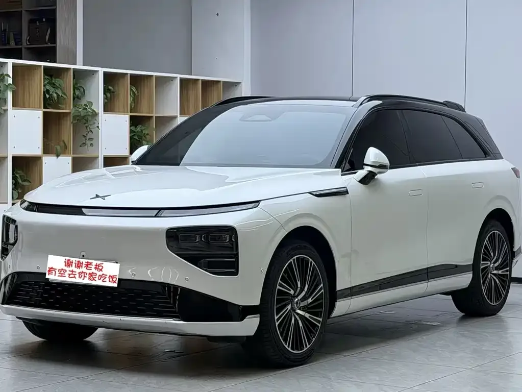 2022 Xpeng G9 702 Max