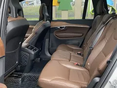 2021 Volvo XC90 7-seat, белый — фото 12