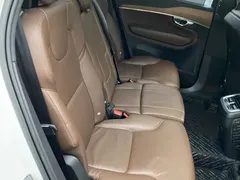 2021 Volvo XC90 7-seat, белый — фото 18