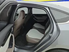 2024 BYD Qin PLUS Honor DM-i PHEV 55km Leading — фото 11