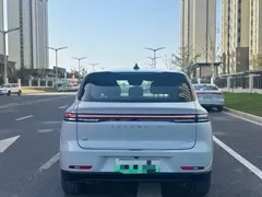 2024 Leapmotor C10 530 Smart — фото 8