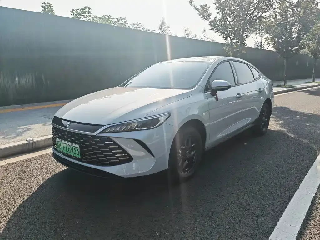 2026 BYD Qin PLUS DM-i PHEV 128km Entry